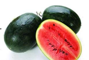 王瓜里面是黑的可以吃吗,揭秘黑色王瓜的食用奥秘